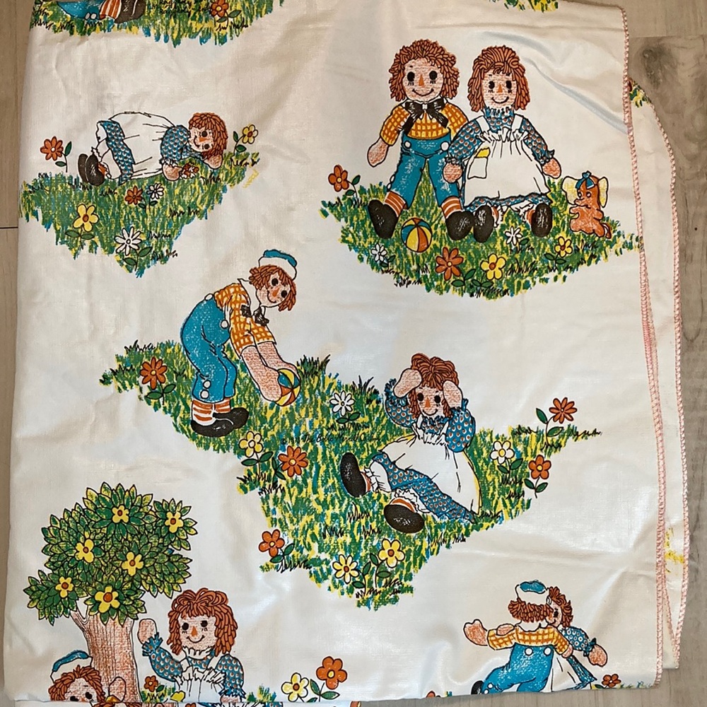 Vintage flannel back Raggedy Anne and Andy Table Cloth